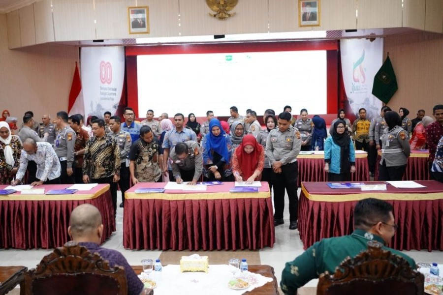 Dorong Transparansi, 310 Personel Tim Pembina Samsat Riau Teken Pakta Integritas