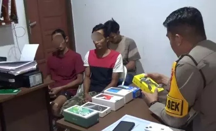 3 Karyawan Kargo Curi 68 Paket Elektronik di Bandara Hasanuddin