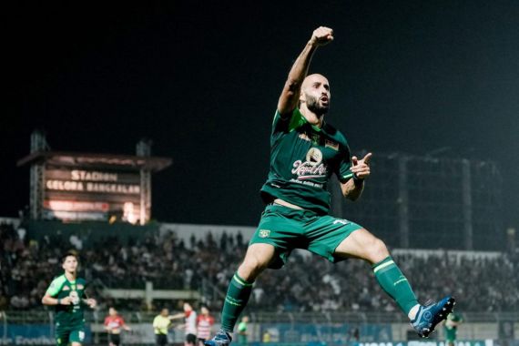 Persebaya di Puncak Klasemen Liga 1