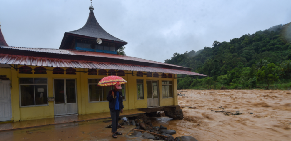 Sekolah di Sumbar PJJ Tiga Hari, Gubernur Tegaskan Keselamatan Nomor Satu