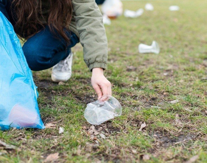 Gubernur Bali Siapkan Sanksi,Sampah AMDK Gelas Mendominasi
