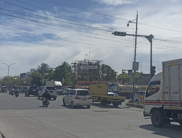 Lampu Merah Kembali Mati di Simpang Panam, Pengendara Keluhkan Lalu Lintas Semrawut