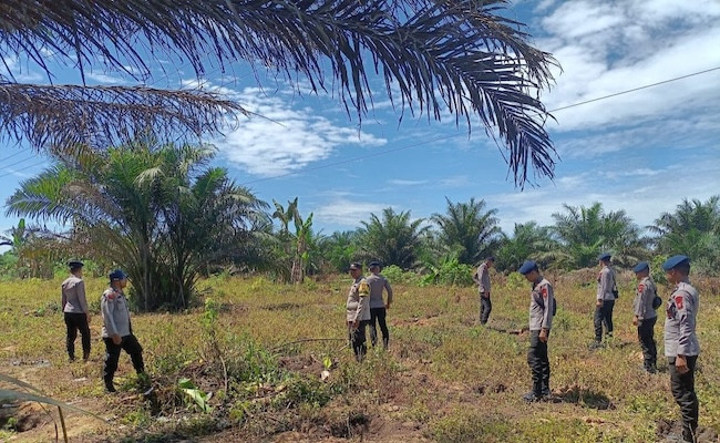 Cegah Karhutla, Polres Siak Intensifkan Patroli dan Edukasi Warga