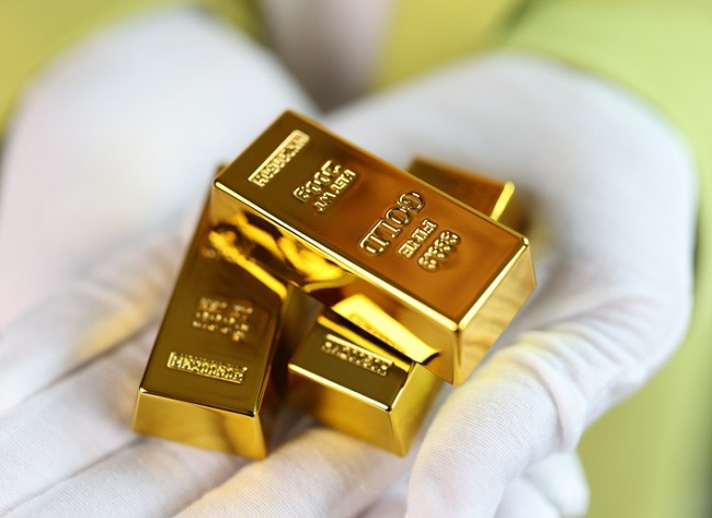 Harga Emas Stabil, Investor Waspadai Risiko Inflasi dan Resesi