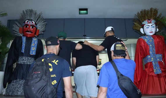 Polisi Tangkap Kurir Bawa Sabu 6,2 Kg, Diduga Jaringan Lab Narkoba di Jakbar