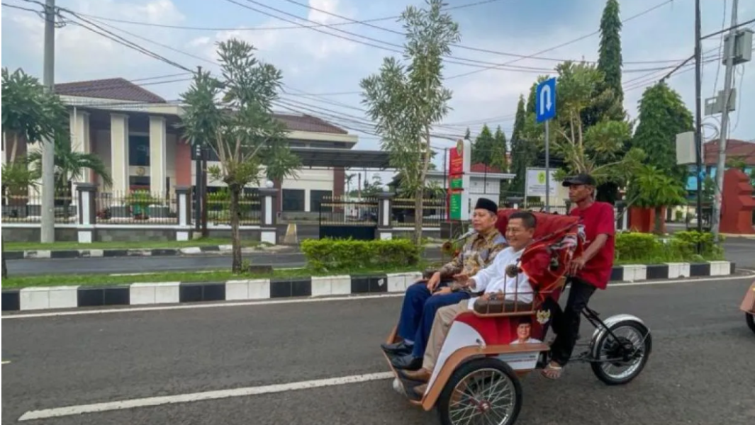 Legislator Jabar Mendukung Pemanfaatan Becak Listrik Untuk Wisata